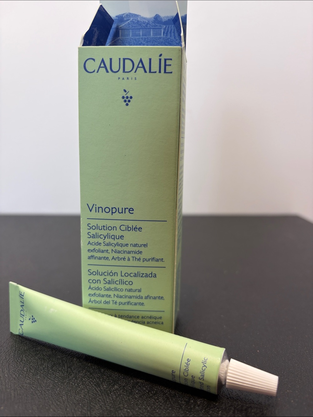 Caudalie Vinopure Targeted Salicylic Solution -